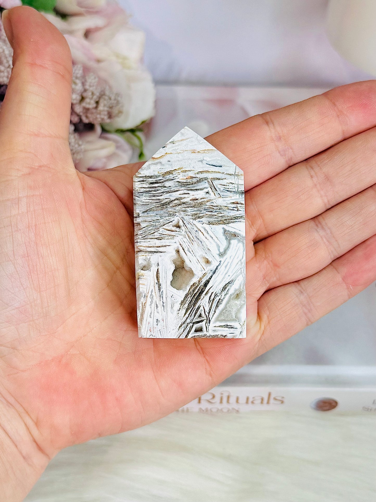 Lovely 6.5cm Chunky White Crazy Lace Druzy Point | Tower