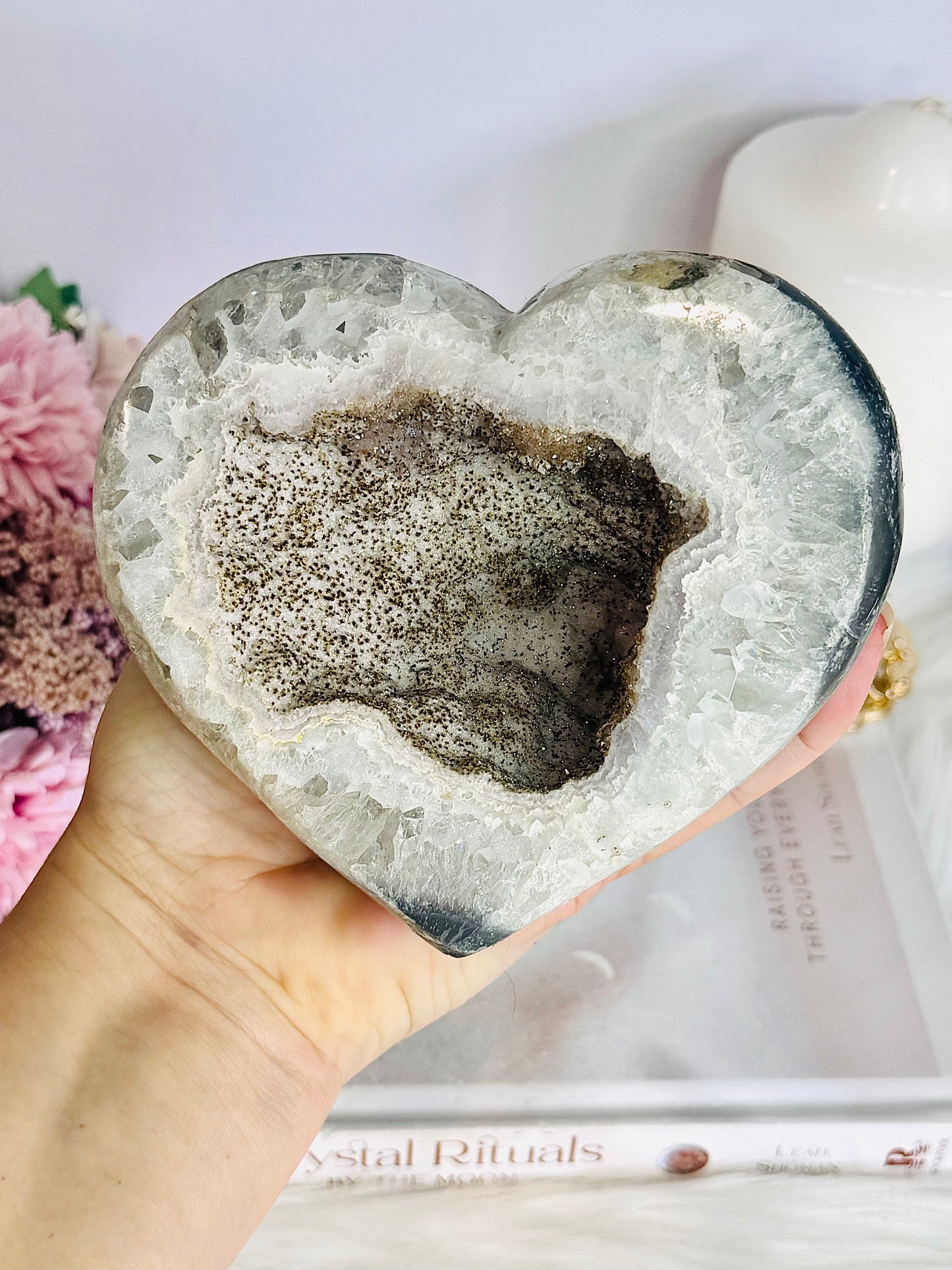 WOWOWOW!!!! Unbelievably Incredibly Stunning Hugh 1.03KG High Grade Sparkling Sugar Druzy Agate Carved Heart From Brazil