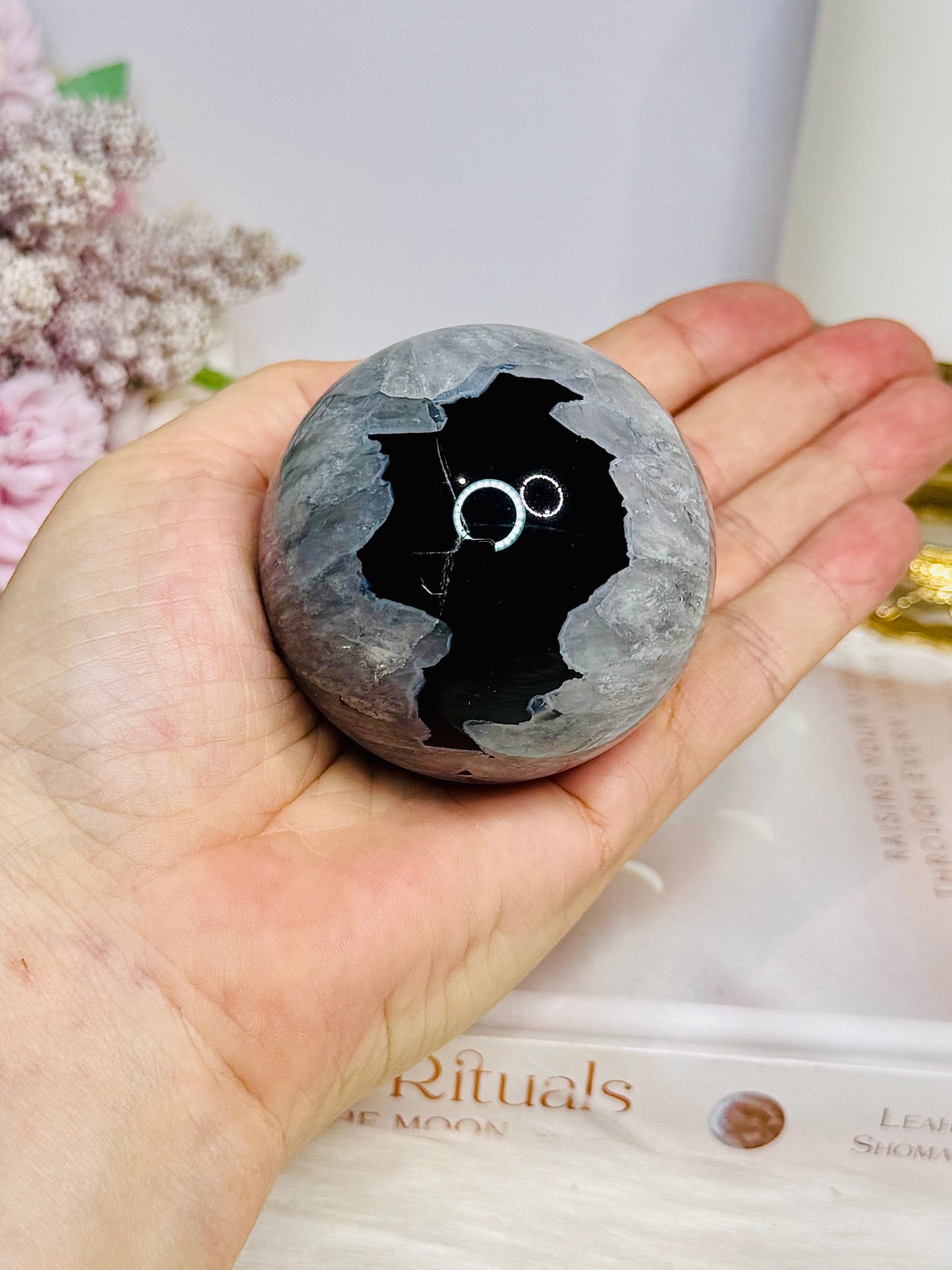 Black Agate Sphere on Stand 267g