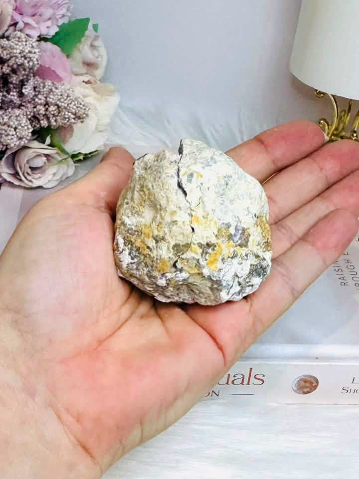 Aura Druzy Moroccan Geode (dyed) 175g