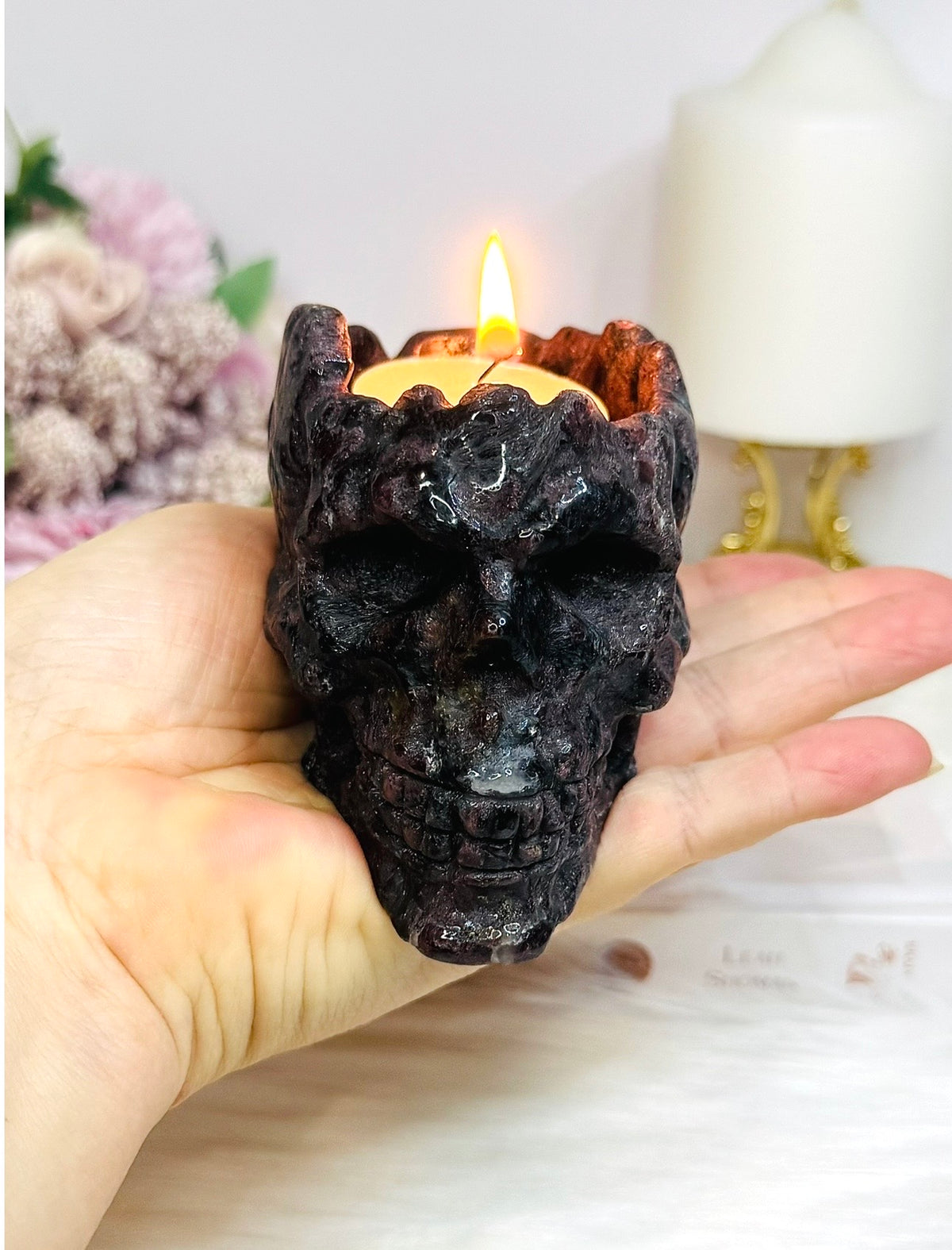 Astrophyllite & Garnet Skull Candle 11cm