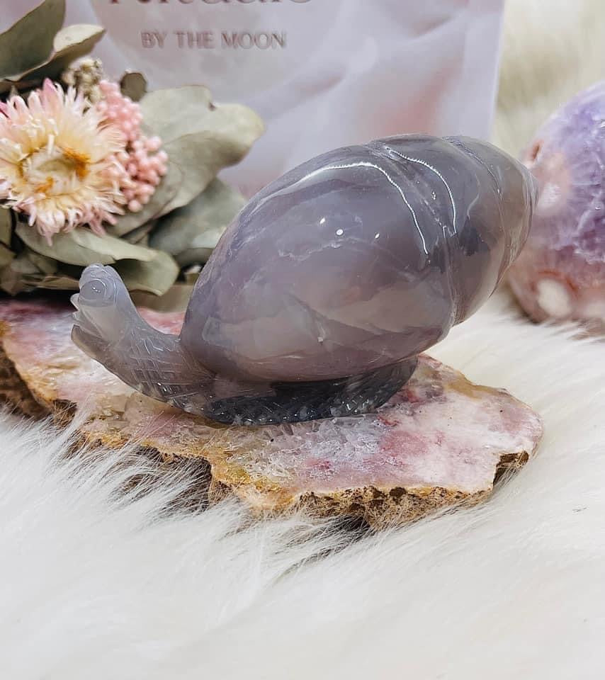 Isn’t She Lovely!!! Gorgeous Druzy Agate Snail Carving